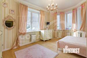 Дом 320м², 4-этажный, участок 6 сот.  