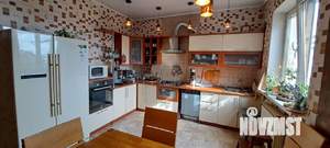 Дом 160м², 3-этажный, участок 6 сот.  