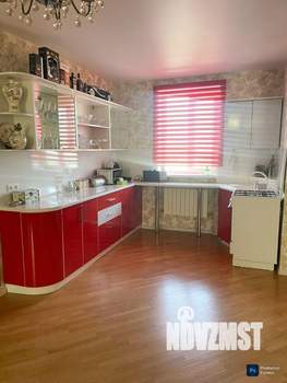 Дом 513м², 3-этажный, участок 5 сот.  