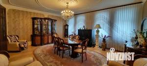 Коттедж 350м², 2-этажный, участок 5 сот.  