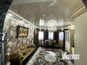 Коттедж 260м², 3-этажный, участок 3 сот.  