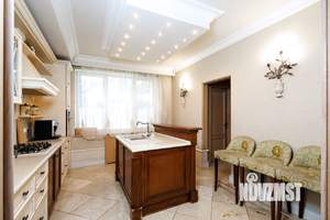 Таунхаус 262м², 4-этажный, участок 1 сот.  