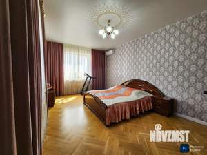 Дом 513м², 3-этажный, участок 5 сот.  