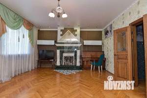 Дом 330м², 3-этажный, участок 4 сот.  