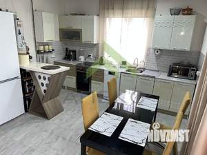 Дом 196м², 2-этажный, участок 14 сот.  
