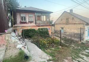 Дом 32м², 2-этажный, участок 10 сот.  