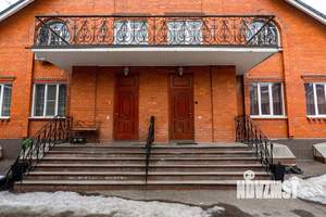 Дом 640м², 2-этажный, участок 15 сот.  