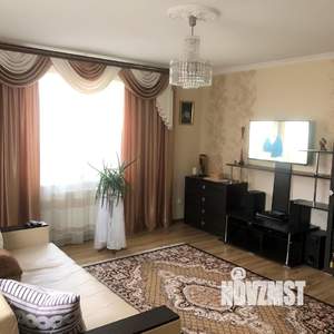 Дом 221м², 2-этажный, участок 8 сот.  