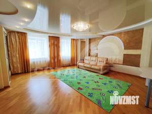 Коттедж 320м², 3-этажный, участок 4 сот.  