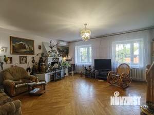 Коттедж 241м², 3-этажный, участок 4 сот.  