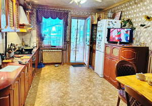 Дом 210м², 2-этажный, участок 10 сот.  