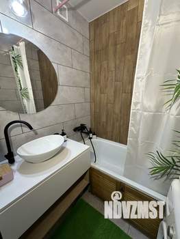 1-к квартира, посуточно, 38м2, 1/1 этаж