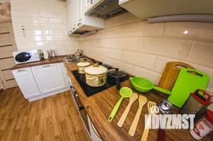 2-к квартира, посуточно, 70м2, 13/15 этаж