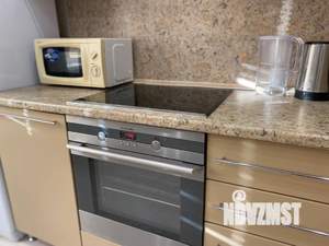 1-к квартира, посуточно, 40м2, 11/16 этаж