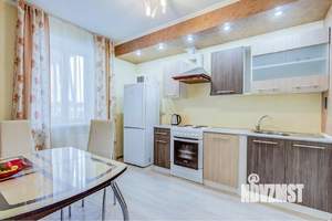 1-к квартира, посуточно, 46м2, 1/1 этаж