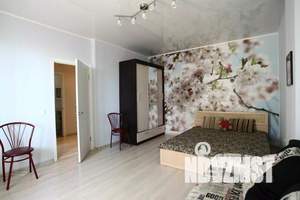 1-к квартира, посуточно, 43м2, 9/16 этаж