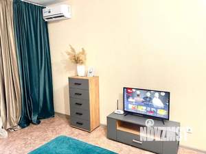 1-к квартира, посуточно, 41м2, 1/25 этаж