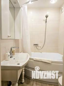 2-к квартира, посуточно, 45м2, 3/6 этаж