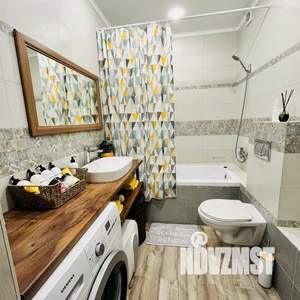 2-к квартира, посуточно, 43м2, 1/1 этаж