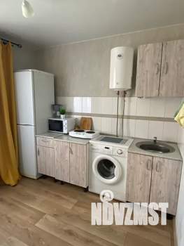 1-к квартира, посуточно, 42м2, 3/27 этаж