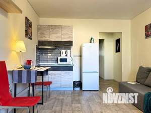 Студия квартира, посуточно, 36м2, 1/12 этаж