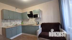 1-к квартира, посуточно, 40м2, 4/25 этаж