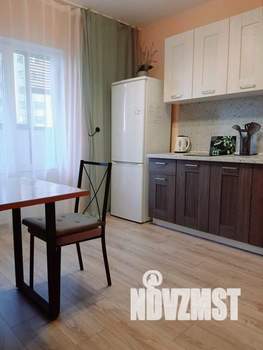 1-к квартира, посуточно, 38м2, 1/1 этаж