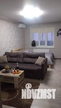 1-к квартира, посуточно, 40м2, 8/17 этаж