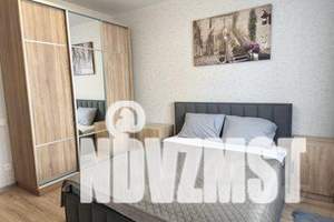 2-к квартира, посуточно, 45м2, 1/25 этаж