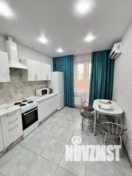 1-к квартира, посуточно, 44м2, 1/1 этаж