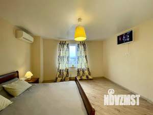 2-к квартира, посуточно, 60м2, 10/17 этаж