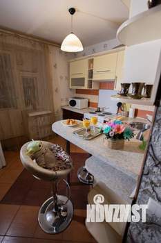 1-к квартира, посуточно, 42м2, 9/9 этаж