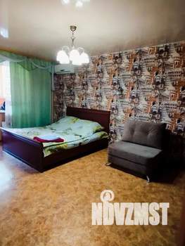 1-к квартира, посуточно, 50м2, 1/1 этаж