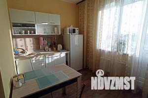 1-к квартира, посуточно, 42м2, 9/16 этаж