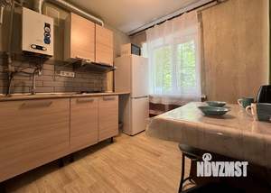2-к квартира, посуточно, 44м2, 3/5 этаж