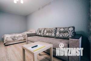 1-к квартира, посуточно, 42м2, 3/25 этаж