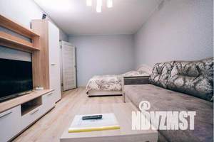 1-к квартира, посуточно, 42м2, 3/25 этаж