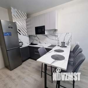 1-к квартира, посуточно, 40м2, 18/21 этаж