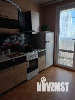 1-к квартира, посуточно, 38м2, 5/17 этаж