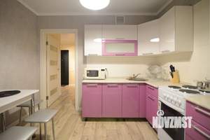 1-к квартира, посуточно, 43м2, 5/19 этаж