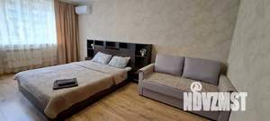 1-к квартира, посуточно, 40м2, 7/18 этаж