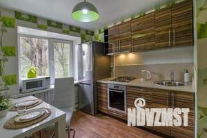 1-к квартира, посуточно, 35м2, 3/5 этаж