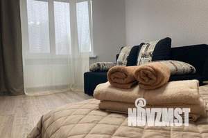 1-к квартира, посуточно, 42м2, 1/17 этаж