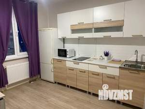 1-к квартира, посуточно, 39м2, 8/17 этаж