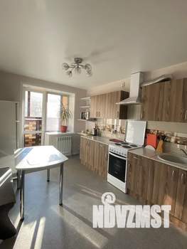 1-к квартира, посуточно, 44м2, 3/6 этаж