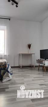 Студия квартира, посуточно, 35м2, 2/3 этаж