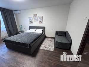 1-к квартира, посуточно, 42м2, 10/18 этаж