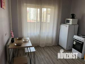 1-к квартира, посуточно, 38м2, 2/25 этаж