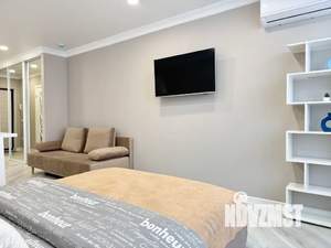 Студия квартира, посуточно, 35м2, 10/17 этаж