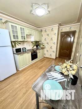 2-к квартира, посуточно, 70м2, 6/15 этаж